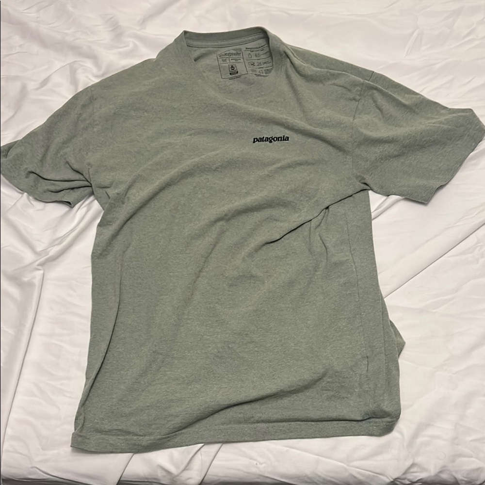 Patagonia Green Short Sleeve Tee Casual Comfort